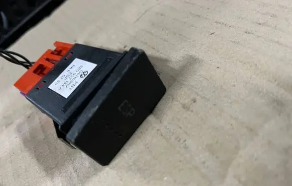 ESP (stability program) switch