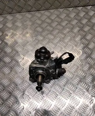BMW 5 GT F07 Fuel injection high pressure pump