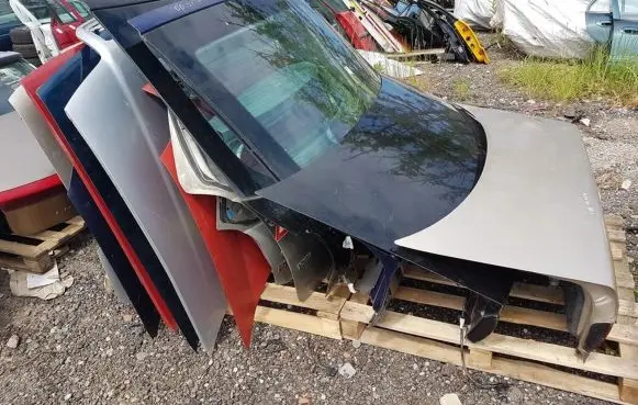 Nissan Primera Tailgate/trunk/boot lid rudas