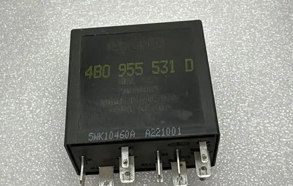Audi A6 S6 C5 4B Window wiper relay 4B0955531D 5WK10460A A221001