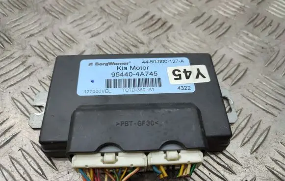KIA Sorento Transfer box differential control unit 954404A745