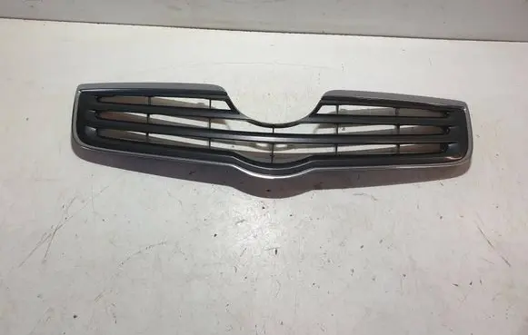 Toyota Avensis T250 Front bumper upper radiator grill 5311405070