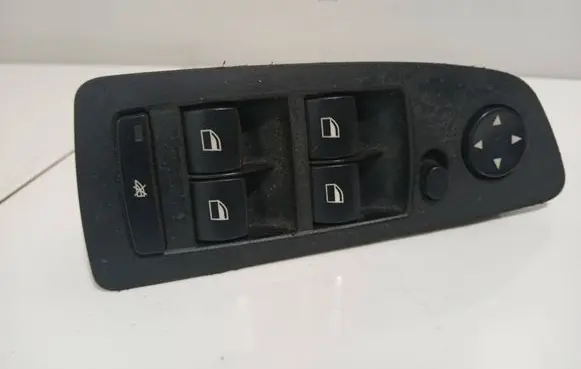 BMW 1 E81 E87 Electric window control switch 695205103