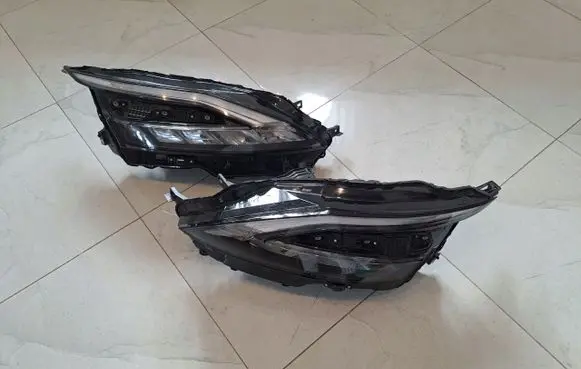 Nissan Qashqai Headlights/headlamps set 