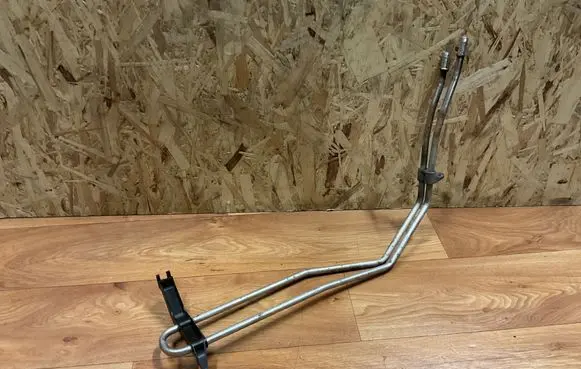 Audi A4 S4 B7 8E 8H Power steering hose/pipe/line 8E0422885E