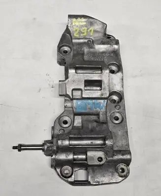 BMW 4 F32 F33 Generator/alternator bracket 8506863