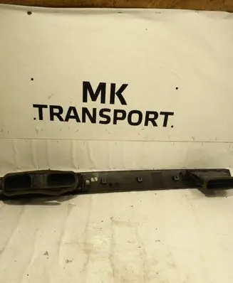 Dashboard glove box trim