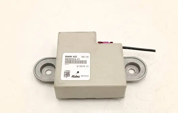 BMW X3 F25 Aerial antenna amplifier 6935024