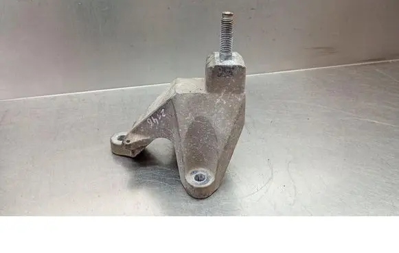 Ford Focus Gearbox mount 98AB7M125CF