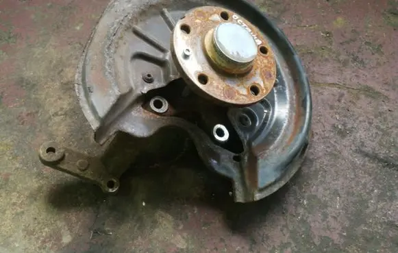 Skoda Octavia Mk2 (1Z) Rear wheel hub
