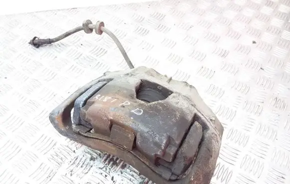 Volvo XC90 Front brake caliper