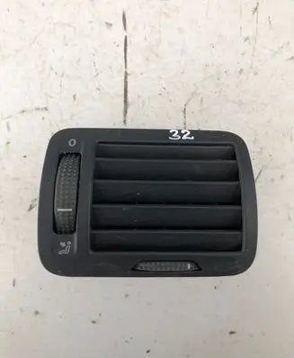 Volkswagen PASSAT B5.5 Dash center air vent grill 3B0819704D