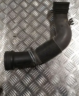 Volkswagen Caddy Air intake duct part 1K0129684J
