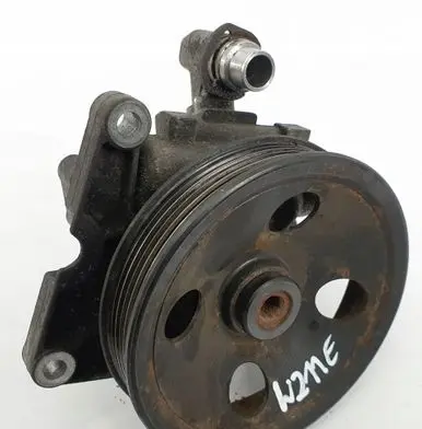 Mercedes-Benz E W211 Power steering pump A0044661401