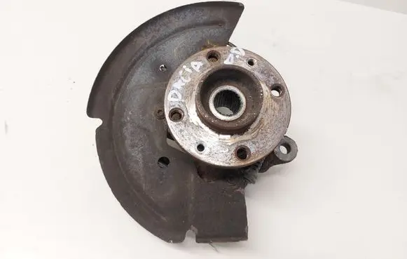Front wheel hub