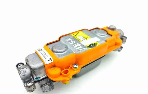 Tesla Model S Battery relay fuse 105080510E