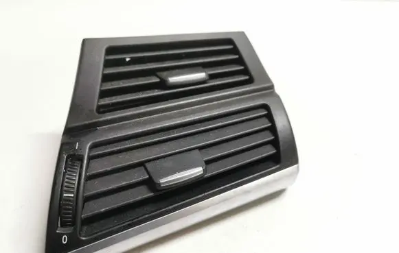 BMW X5 E70 Dashboard side air vent grill/cover trim 9227768