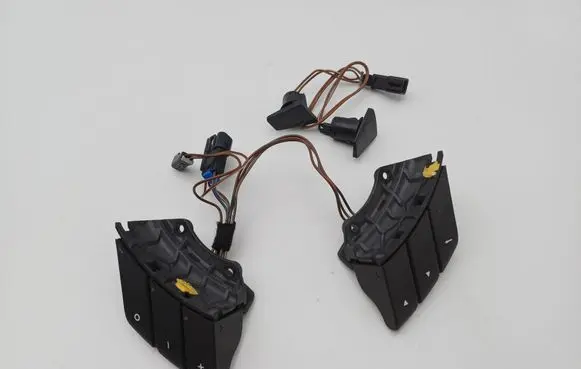 Opel Meriva A Steering wheel buttons/switches 09185419