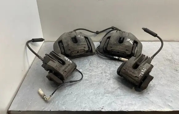 BMW 5 E60 E61 Front brake caliper 6030x 4220