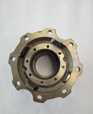 Mercedes-Benz Vito Viano W638 Front wheel hub A6763341101