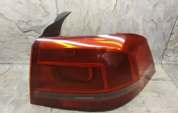 Volkswagen PASSAT B7 Rear/tail lights 3AE945096F