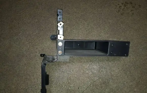 BMW 3 E46 Sound amplifier holder/bracket 65128370932