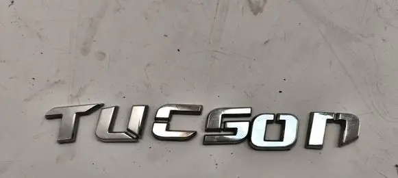 Hyundai Tucson JM Rear loading door model letters