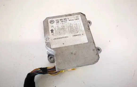 Skoda Fabia Mk1 (6Y) Airbag control unit/module 1c0909605k 5wk43125