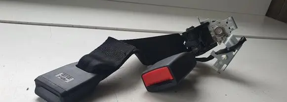 Mazda CX-5 Rear seatbelt buckle