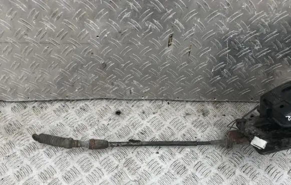 Subaru Forester SF Gear shift cable linkage