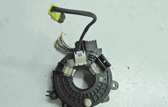 Nissan Leaf I (ZE0) Airbag squib ring wiring 