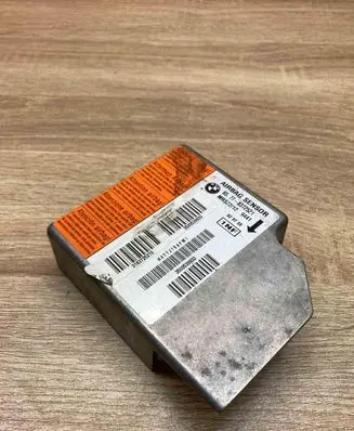 BMW 5 E34 Airbag control unit/module 8372521 1NF