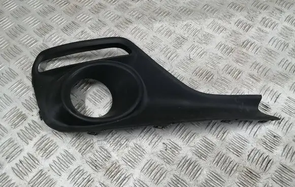 Suzuki Swift III Front bumper lower grill 