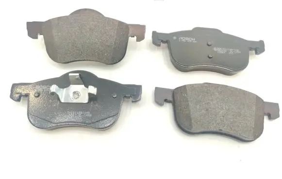 Volvo V70 Brake pads (front) 0986424540 31262506 B0039BWF28