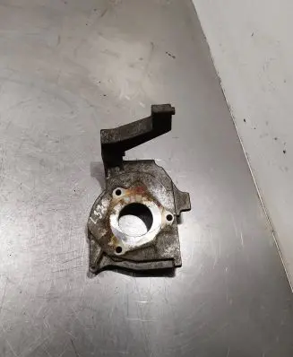 Volvo V50 Engine mounting bracket 9654959880