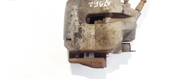 BMW 5 E39 Front brake caliper 6022296