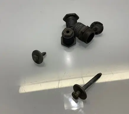 Mercedes-Benz E W212 Headlight/headlamp mounting bracket