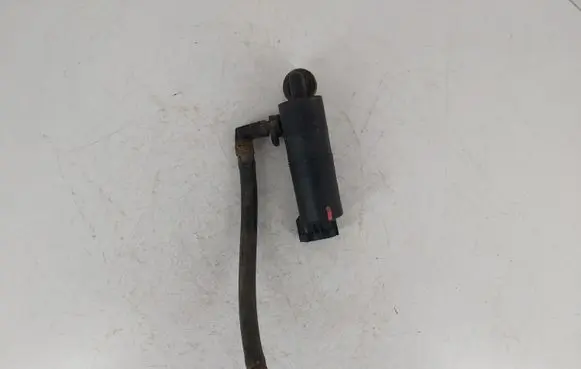 Toyota Corolla Verso E121 Windscreen/windshield washer pump