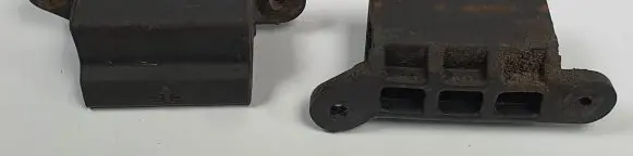 Jeep Grand Cherokee (WK) Lower shock absorber bracket 