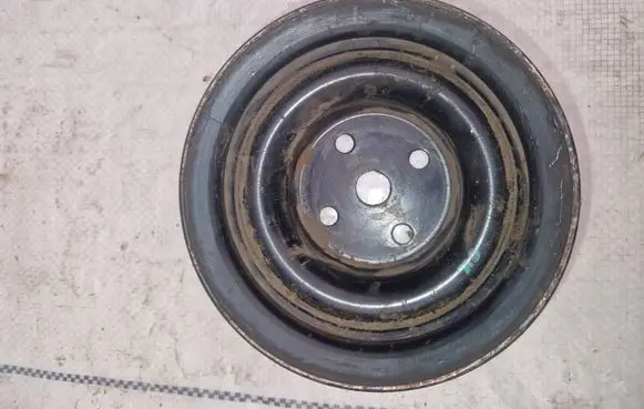 Toyota Land Cruiser (HDJ90) Crankshaft pulley