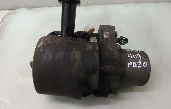 Peugeot 407 Power steering pump 024201F6