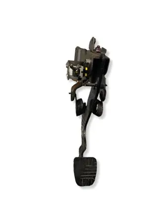 Chevrolet Captiva Clutch pedal 1916U006324