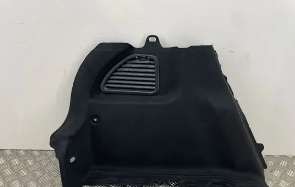 Trunk/boot lower side trim panel