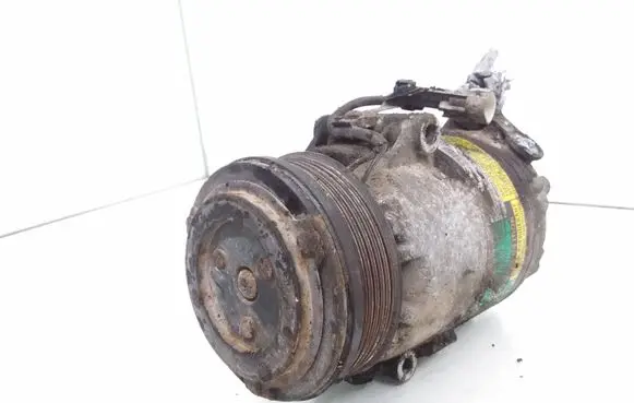 Opel Zafira A Air conditioning (A/C) compressor (pump) 24464152