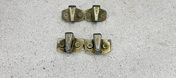 BMW 3 E30 Rear door lock loop/hook striker 51211936615 41351888409 51211928850