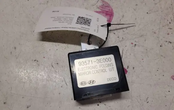 KIA Sorento Wing mirror control module 935713E000