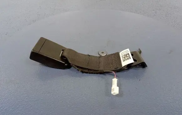 BMW 5 G30 G31 Front seatbelt 7412785