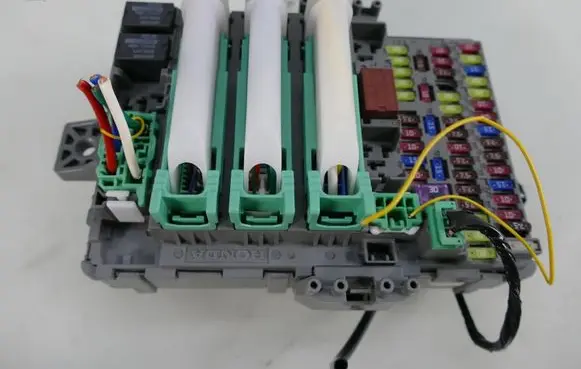 Honda CR-V Fuse box set T1G-E511