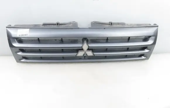 Mitsubishi Pajero Pinin Front grill MR339275