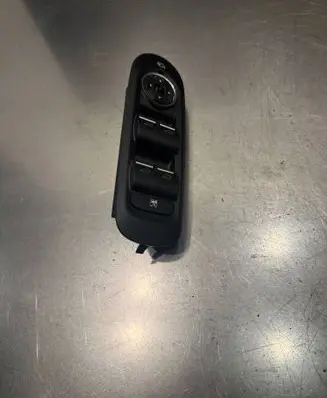 Ford Mondeo MK IV Electric window control switch 7S7T14A132BC A3001AH7427